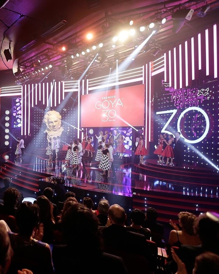 El número musical de apertura es ya un clásico de los Premios Goya.