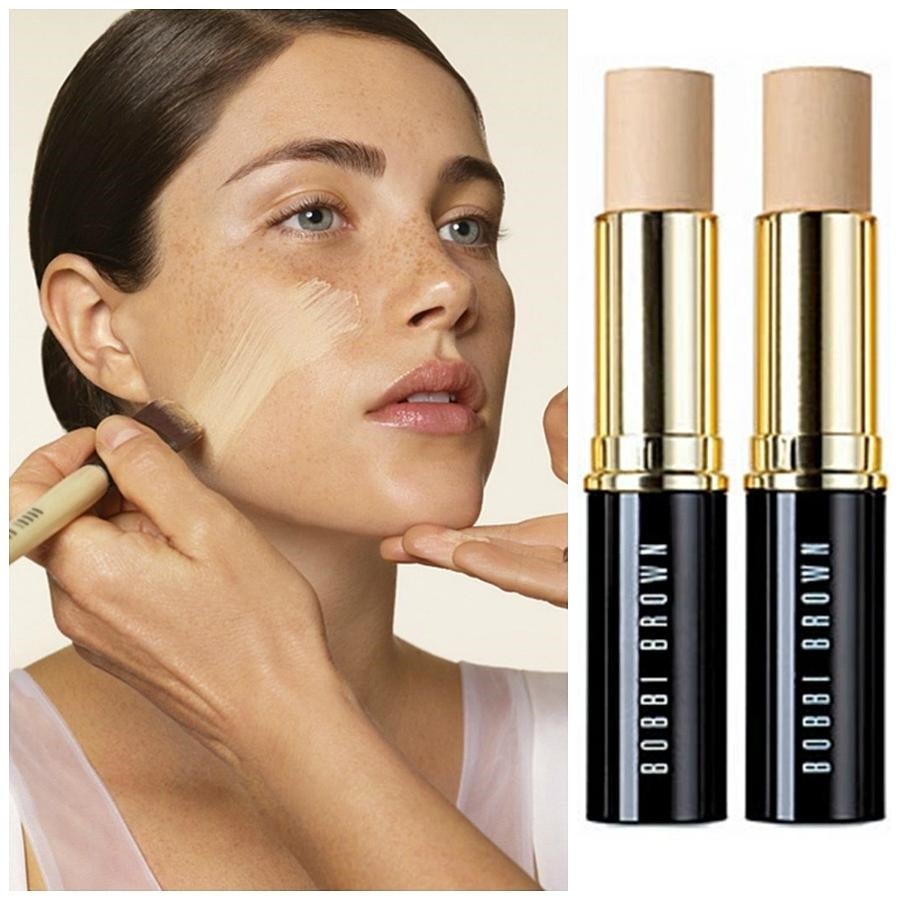 La reconocida gurú del maquillaje, Bobbi Brown, es una de las grandes que desde que lanzó su marca (1991) no ha sido ajena a la multitud de tonalidades de piel que precisan sus productos de maquillaje adecuados. Hoy en día es la marca nº 1 para los maquilladores profesionales que usan sus productos para embellecer a las modelos de los desfiles. Cada temporada Bobbi se encarga de maquillar en las pasarelas más poderosas de la moda, creando looks maravillosos para cada uno de los desfiles.