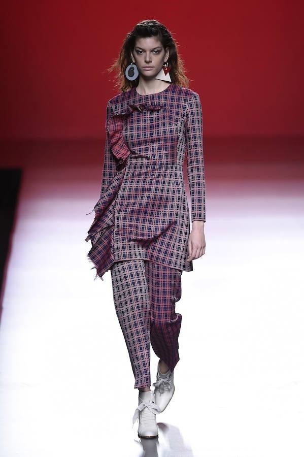 Inspiración años 40 en toda la colección.