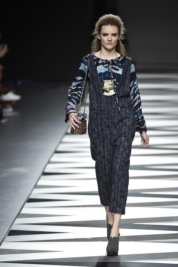 Los hermanos apuestan por prendas de los años 70, como los pichis.