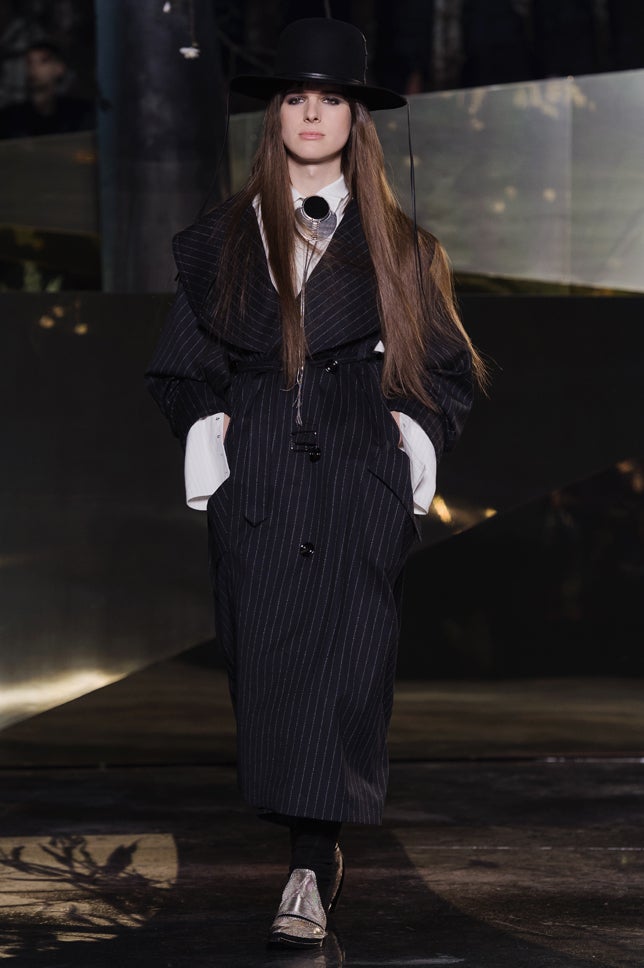 Fotos: Nuestros 20 looks favoritos del desfile de H&amp;M Studio en París