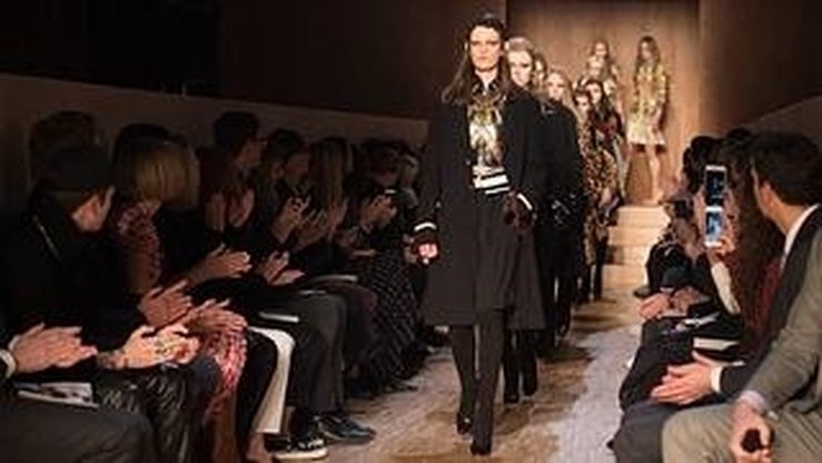 Fotos: Givenchy y las reminiscencias egipcias para el invierno de 2016