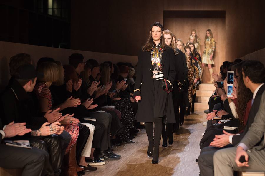 La Semana de la Moda de París acogió una vez más las propuestas de Ricardo Tiscci para el próximo invierno