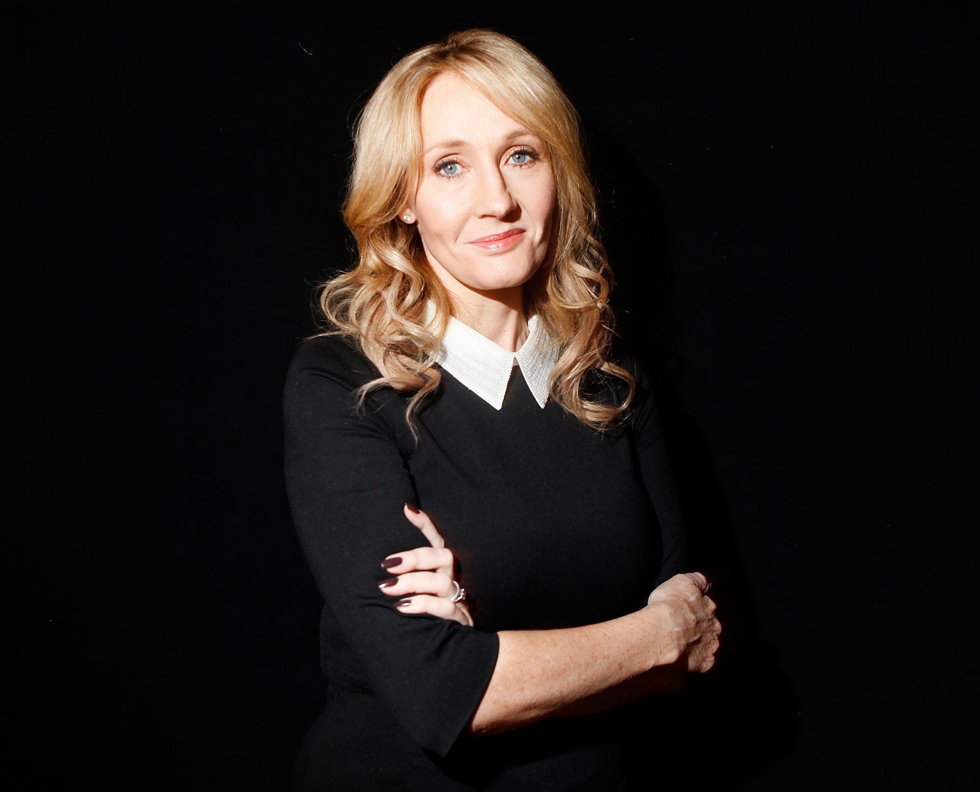 J. K. Rowling es una escritora y productora de cine británica, principalmente conocida por ser la creadora de 'Harry Potter'.