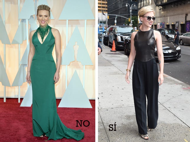 El mono es uno de los grandes aliados de las mujeres con mucho pecho. La actriz así lo demuestra con un look en negro, mucho más acertado que el amplio escote con llamativo collar que luce a la izquierda.