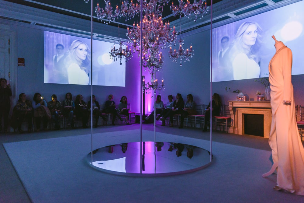 Las usuarias de Mujerhoy han terminado su recorrido por La Maison Lancôme en la sala dedicada a la fragancia La vie est belle, donde han visto el último spot que protagoniza la embajadora de la firma Julia Roberts.