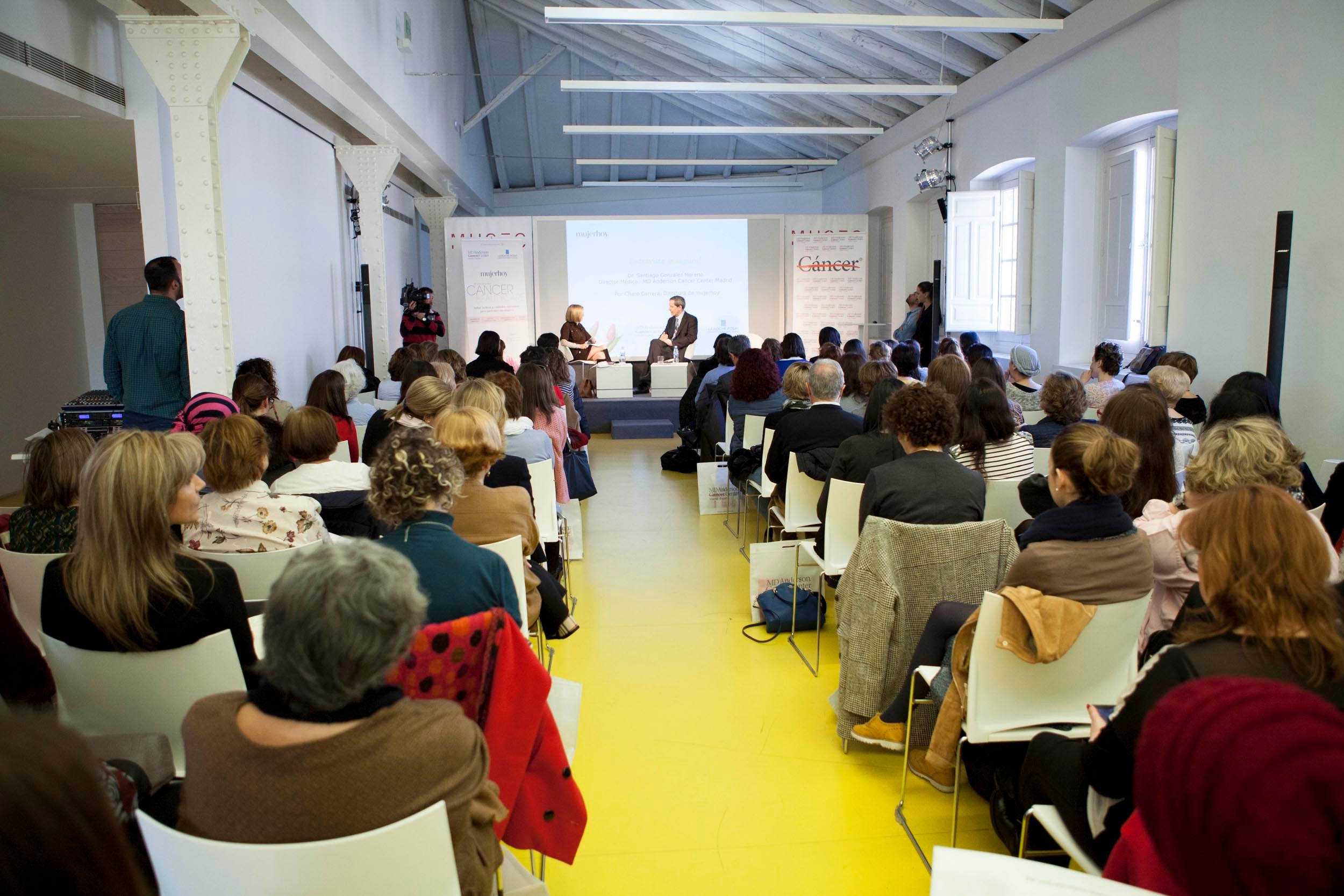 Más de 200 personas (pacientes y familiares) asistieron al nuevo encuentro Cancer Beauty Care de Mujerhoy, celebrado el miércoles 6 de abril en el Museo ABC de Madrid.
