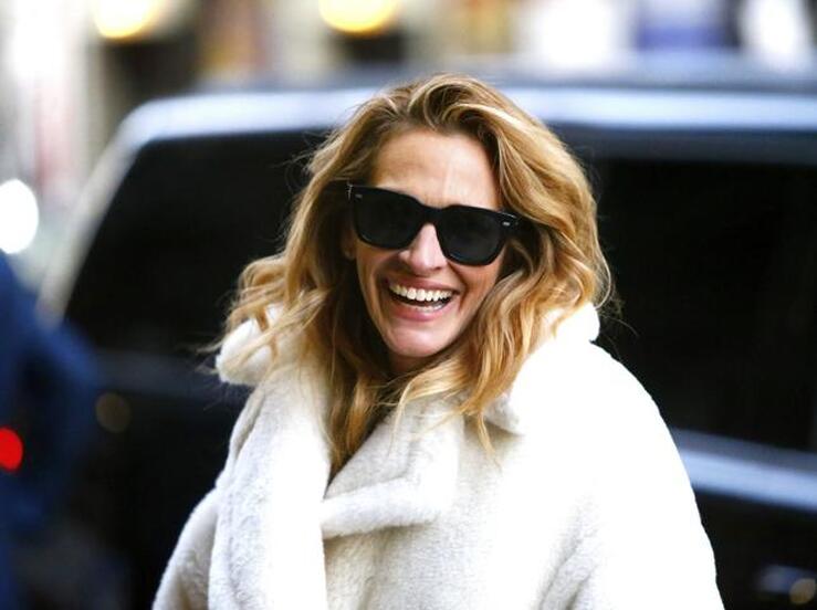 Fotos: A estas famosas, ¿les sienta mejor la sonrisa... o estar serias?