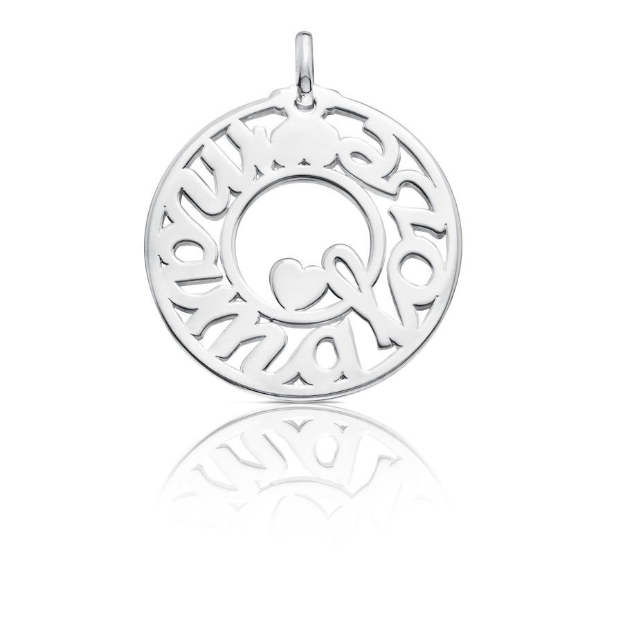 Para las madres amantes de los regalos clásicos y emotivos, nada como este medallón de Tous (Precio: 85 euros)