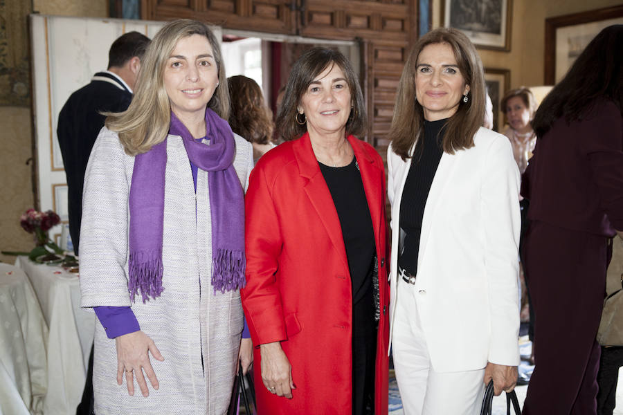 Eva Piera, directora de Relaciones Institucionales del BBVA, Charo Izquierdo, periodista y escritora, y Mª Eugenia Girón, directora del Observatorio de Lujo del IE.