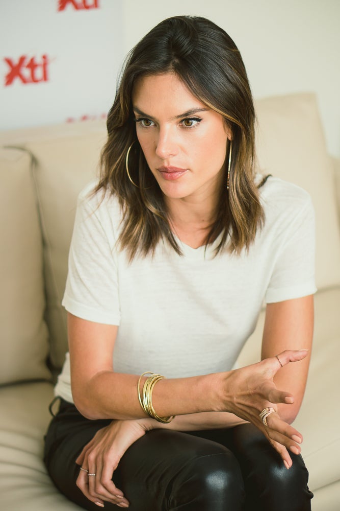"Cuando estoy en la carretera intento ir lo más rápido que puedo para volver a casa cuanto antes" confesaba Alessandra Ambrosio