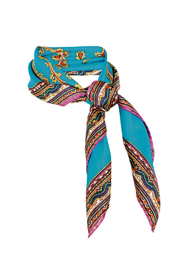 Pañuelo de seda, de Etro (170 €).