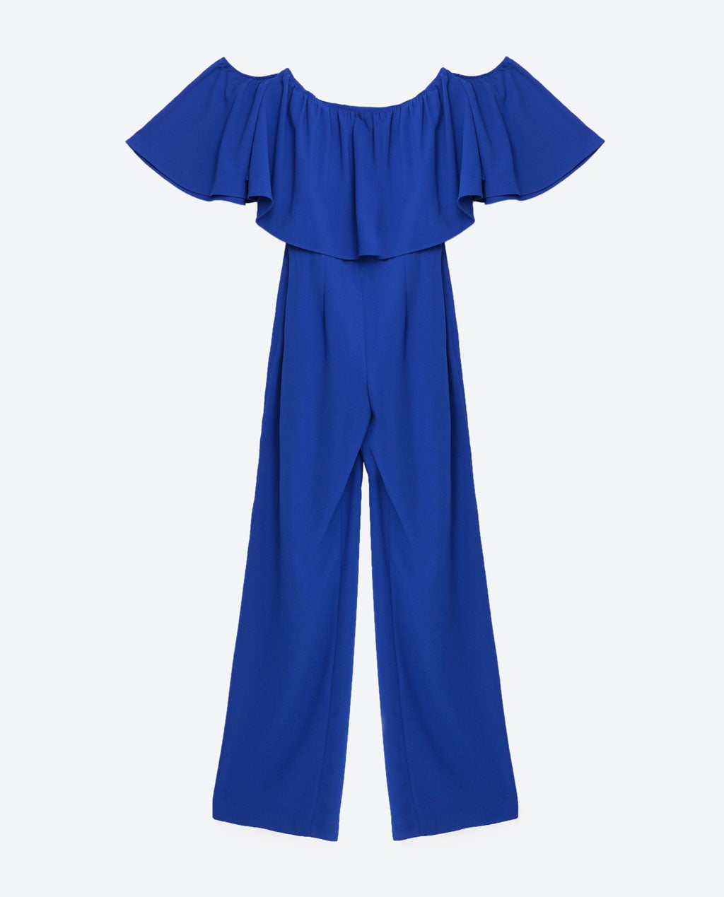 De pantalón palazzo y con escote bardot para dejar los hombros al descubierto es esta propuesta de Zara disponible en dos colores (Precio: 49.95 euros)