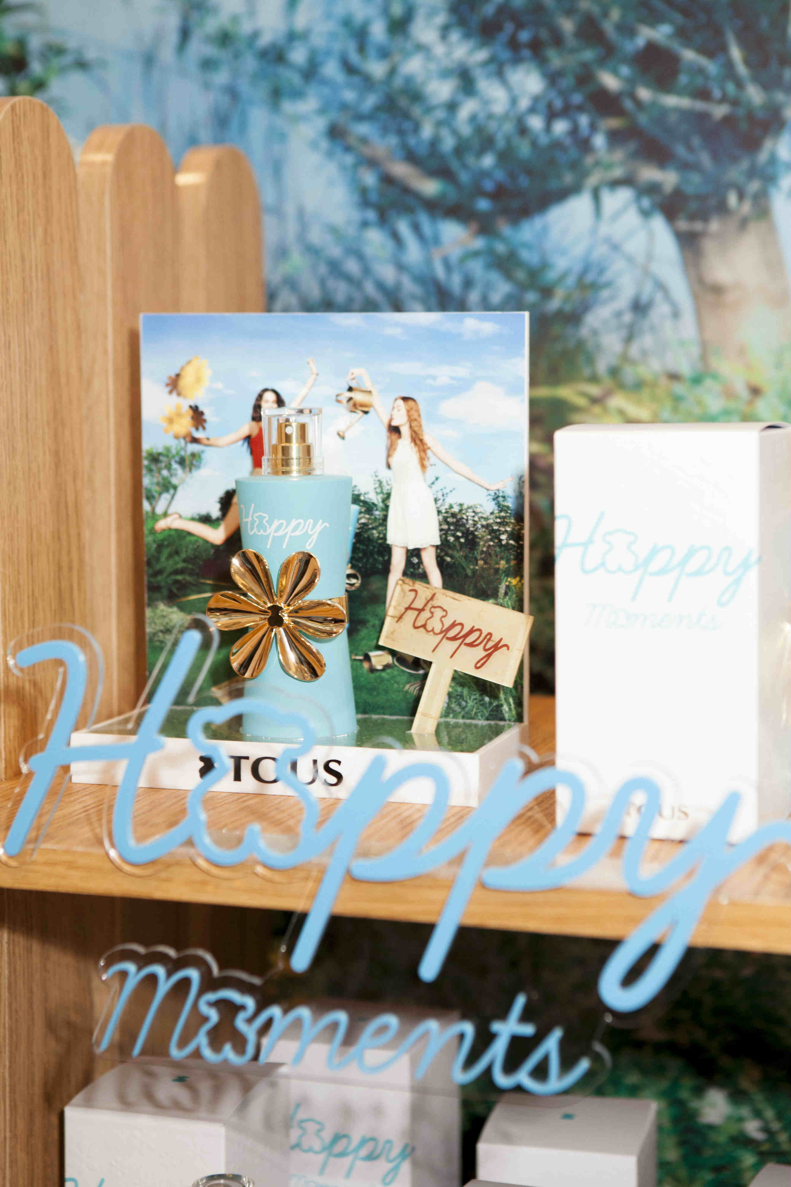 Tous nos presentó su nueva fragancia Happy Moments y además todas las asisitentes pudieron llevarse una foto en su veraniego photocall.