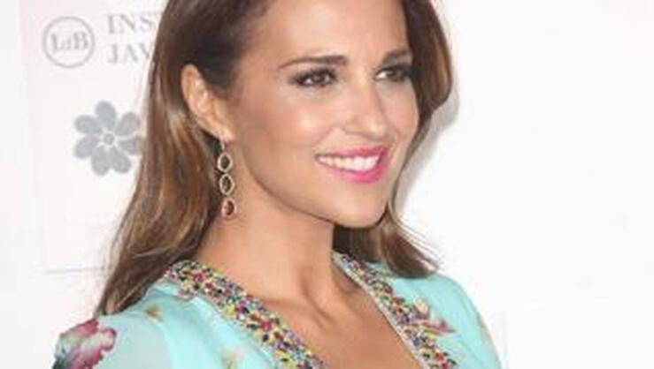 Fotos: El colorido look de Paula Echevarría para ir de fiesta