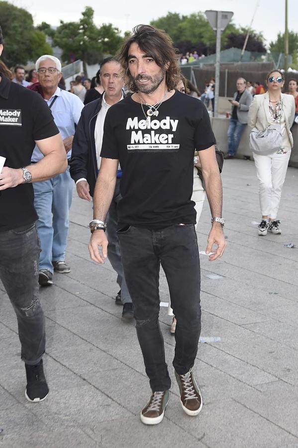 Javier Hidalgo a las puertas del estadio Vicente Calderón.
