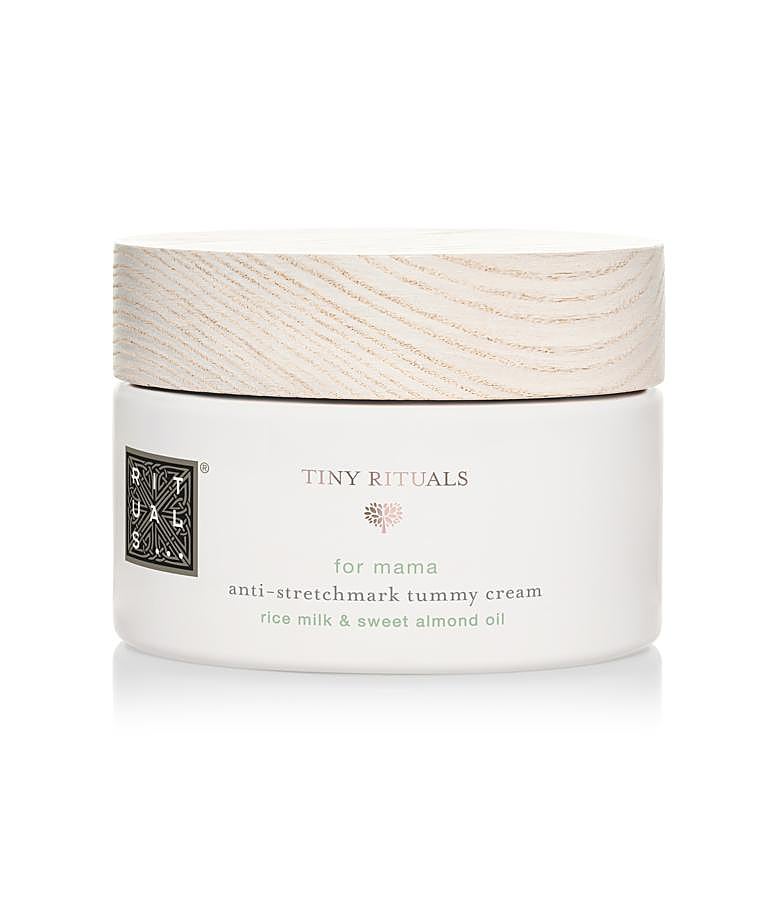 Crema nutritiva y sedosa con resultados probados para la prevención y minimización de las estrías. La combinación de extractos botánicos de Phaseolus Lunathus, Rutín y Matrikinas, ofrece su poder contra estas roturas de los tejidos cutáneos. Su composición es 98% natural con un 34% de ingredientes ecológicos (19,50€).