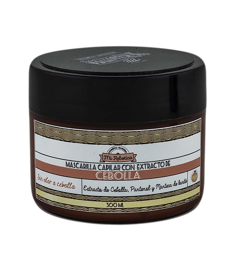 Mascarilla nutritiva formulada con extracto de Cebolla, pantenol y manteca de karité, los principios activos que reparan la fibra capilar. Ideal para cueros cabelludos sensibles, con picores, con caspa, y también como activo antiedad y antioxidante. No huele a cebolla. (14,90€, a la venta en farmacias).
