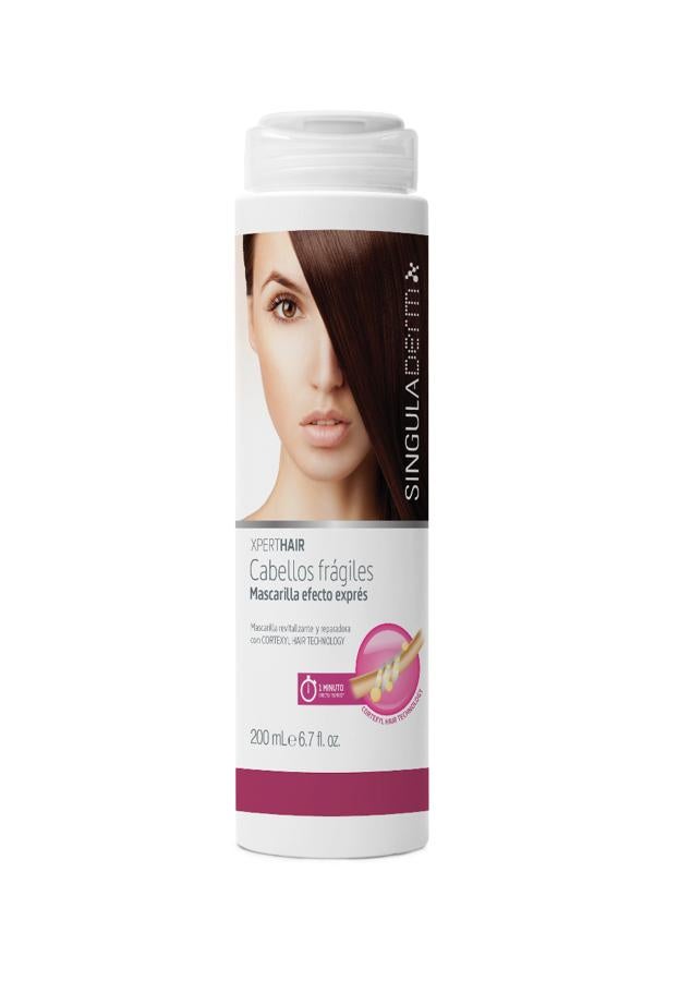Nutre al instante, revitaliza y protege la fibra capilar. El cabello recupera visiblemente la fuerza, el volumen y el brillo. (14,41€).