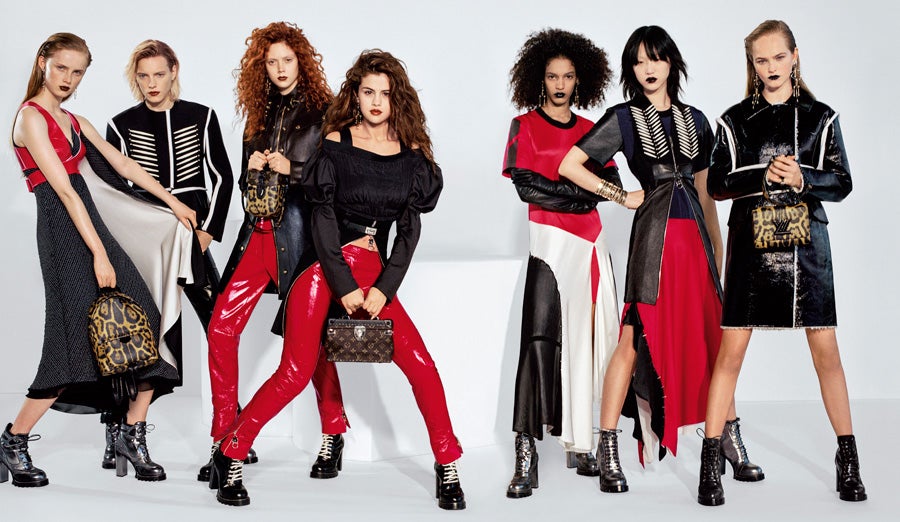 Una de las imágenes que muestran la colección de Nicolás Ghesquiére para la próxima temporada