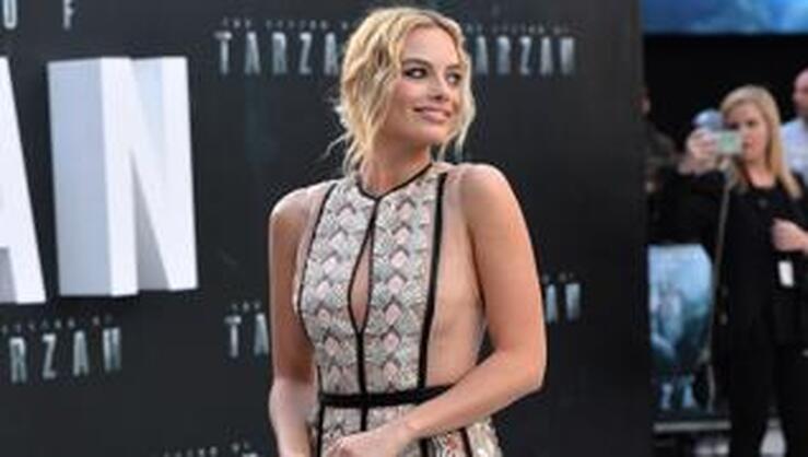 Fotos: Margot Robbie Vs. Alexa Chung: duelo de estilo en Londres