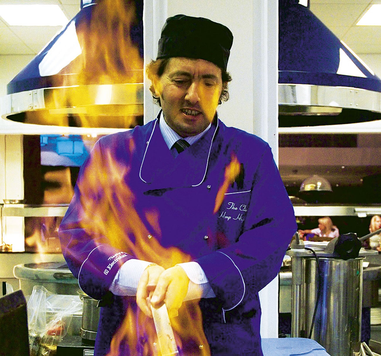 Otro de los finalistas es Alberto Crisci, el británico que ha convertido a presidiarios en chefs de alta cocina.