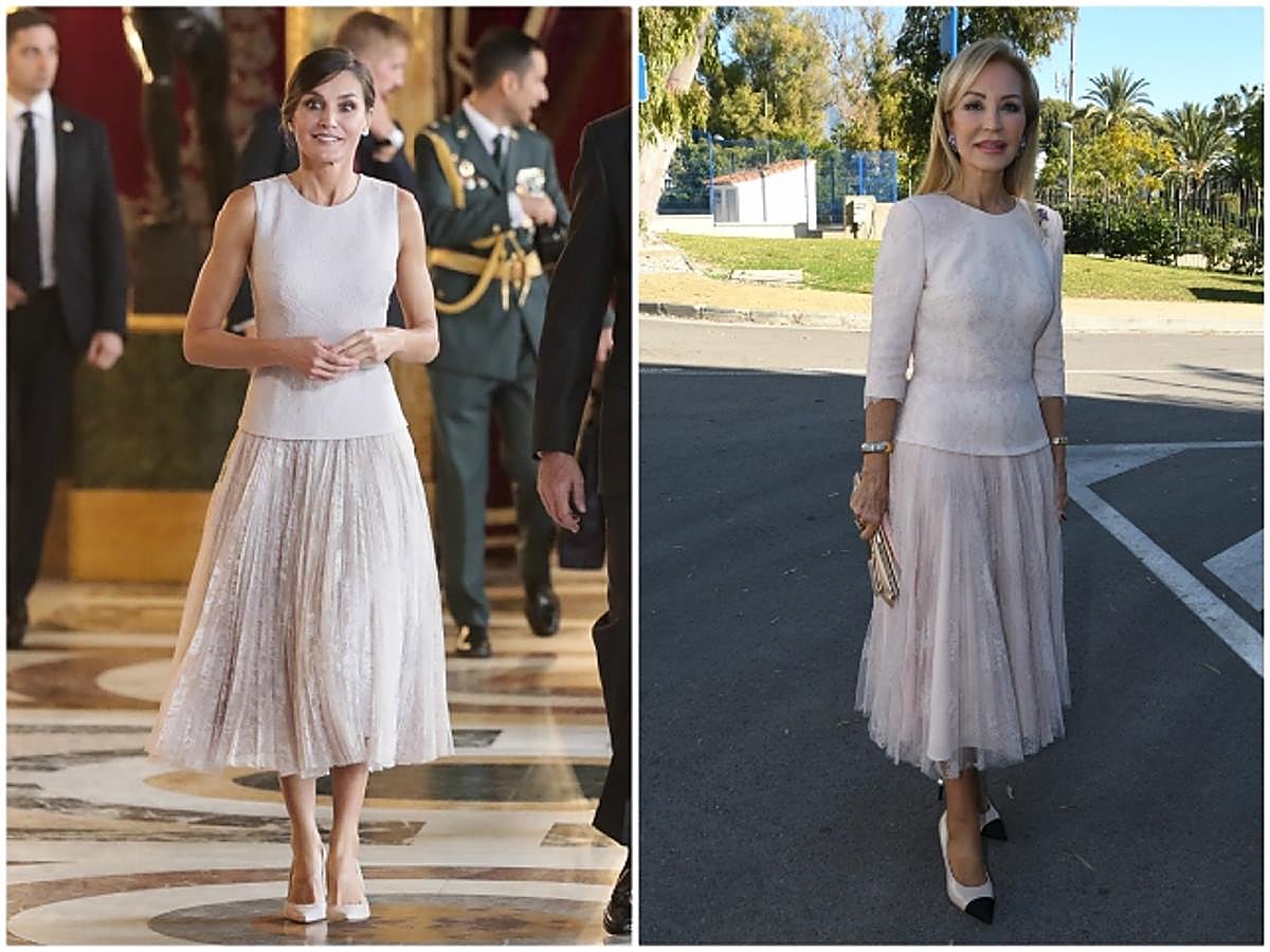 De chantilly plisado y en color nude,  este vestido midi de encaje de Felipe Varela  que ha llevado Carmen Lomana a un bautizo en Marbella es, efectivamente,  el mismo que lució doña Letizia el pasado 12 de octubre  en Madrid para presidir los actos conmemorativos por el Día de la Hispanidad.