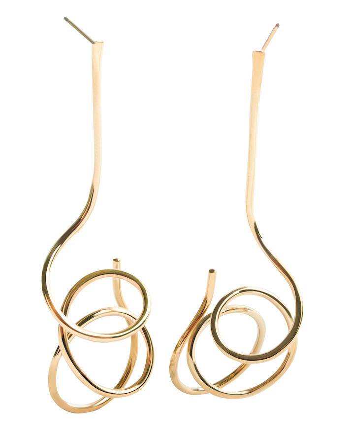 En espiral, una de las propuestas de Daniel Espinosa perteneciente a su colección de otoño 2016 (CPV)