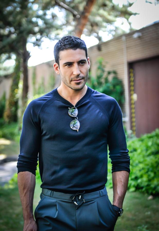 La 'desaparición' de Miguel Ángel Silvestre al final de la tercera temporada dará pie a todo tipo de especulaciones al comienzo de la última tanda de 'Velvet'... ¿Qué le habrá pasado?