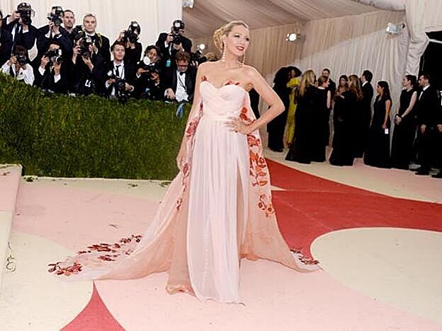 Galería. Pincha en la imagen para ver el 'tipazo' de embarazada de Blake Lively