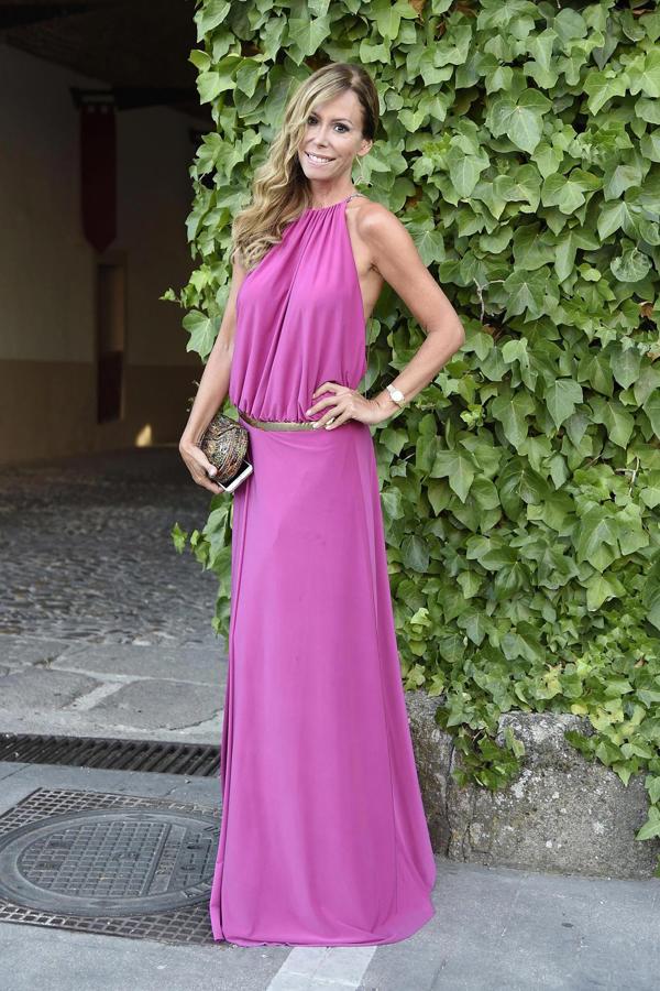 Lara Dibildos lista para el 'sí, quiero' de la pareja tras 16 años de relación.