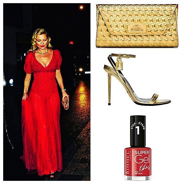 Pintauñas Rimmel hip hop 34, Bolso de Christian Louboutin y sandalias de Tom Ford.