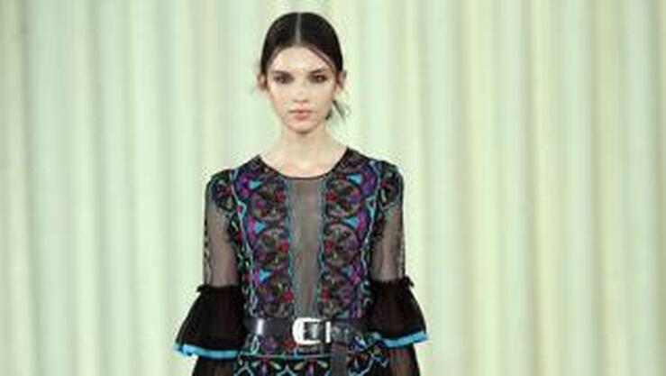 Fotos: El espíritu boho de Alberta Ferretti para la primavera de 2017