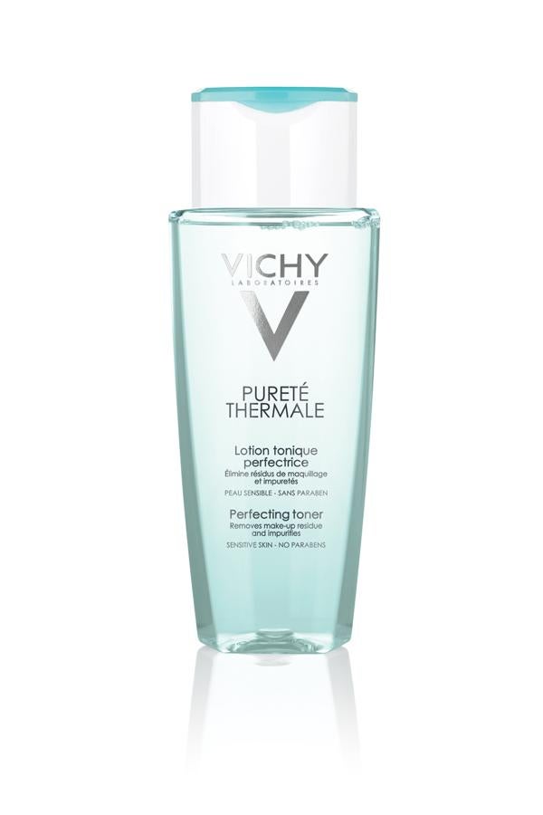 Elimina los residuos de maquillaje e impurezas, respetando las pieles sensibles. Apto para todo tipo de pieles. Sirve para también para desmaquillar los ojos. (16€)