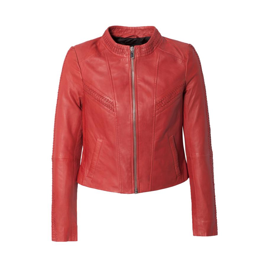 Roja y con detalles trenzados. Precio: 475 euros.