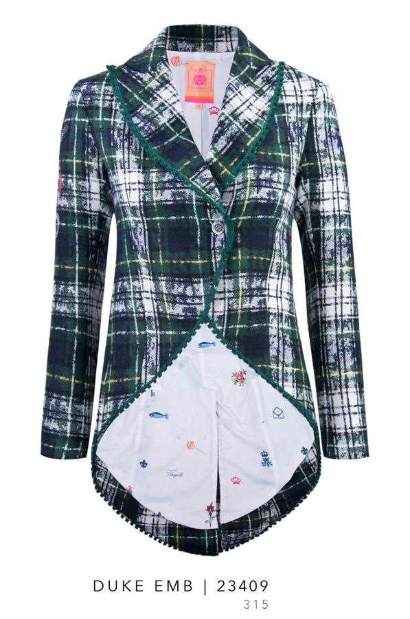 Marca la diferencia con esta chaqueta con estampado tartán. Precio:229 euros.