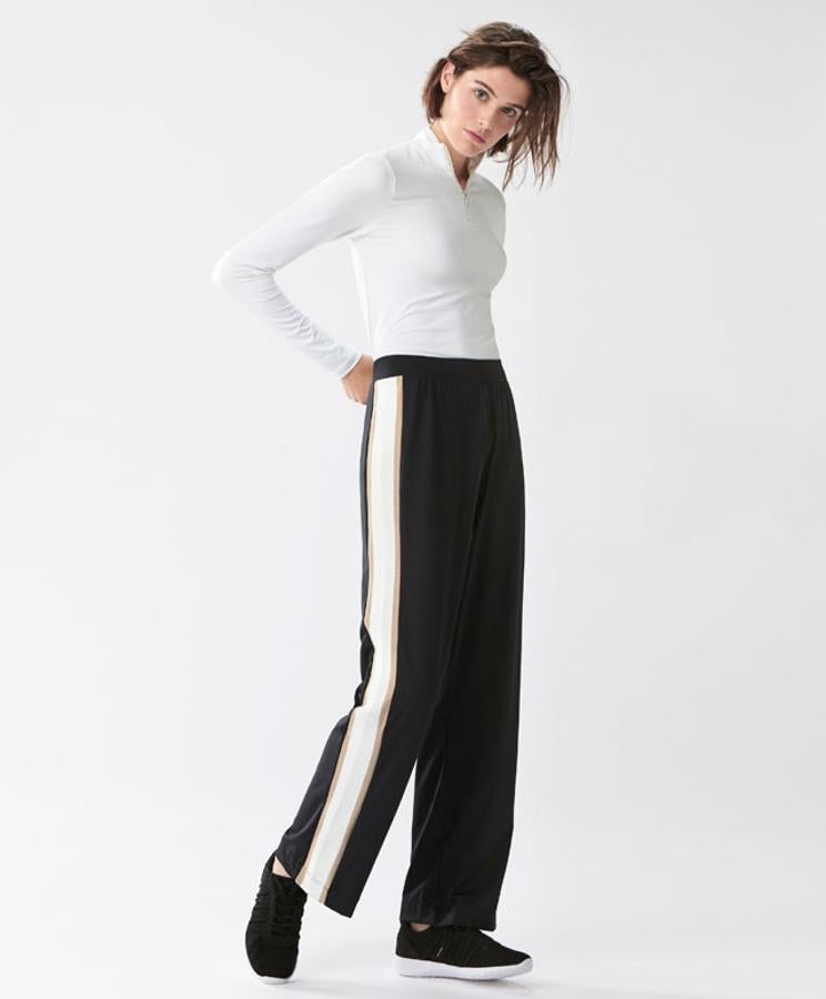 Pantalón con raya lateral de Oysho (Precio: 29'99€)