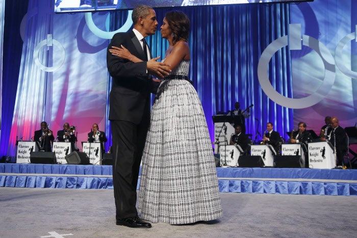 en la convención demócrata de 2013, Michelle Obama de nuevo con vestido princesa, esta vez con estampado 'black&white'.