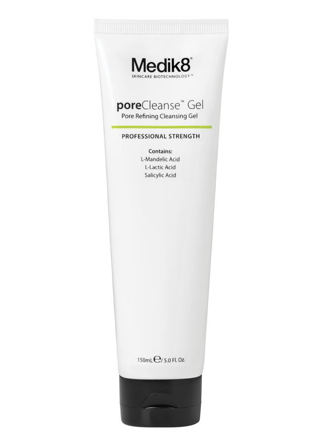 Funciona de manera efectiva para tratar las principales preocupaciones de la piel grasa mientras proporciona beneficios contra el envejecimiento con hidroxiácidos AHA y BHA. Contiene ácido L-mandélico, que se ha demostrado aportar propiedades de exfoliación similar al ácido glicólico, pero sin el mismo nivel de escozor o irritación que al final puede dar resultados superiores y una experiencia más cómoda. (29,50€)