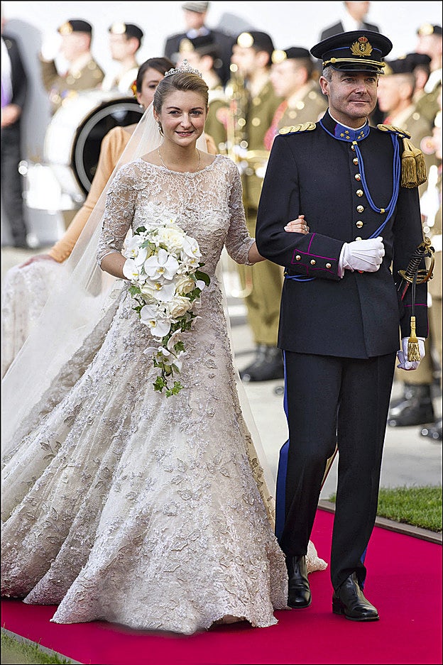 La princesa Stephanie de Luxemburgo con el diseño de Elie Saab.