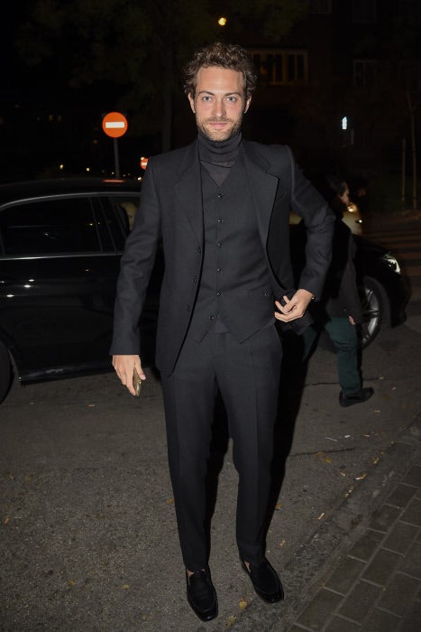 El actor, muy elegante con su look 'total black'.