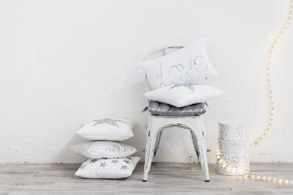 Cojines de Muy Mucho (precio en tienda).