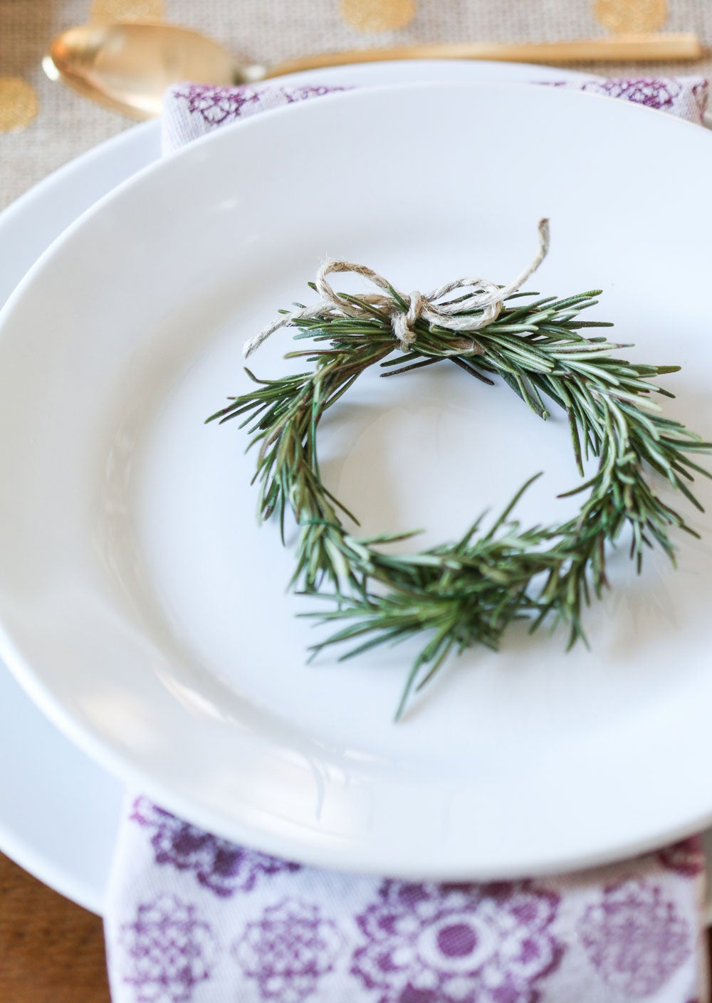 Decoración para los platos que podremos reutilizar para las fiestas navideñas.