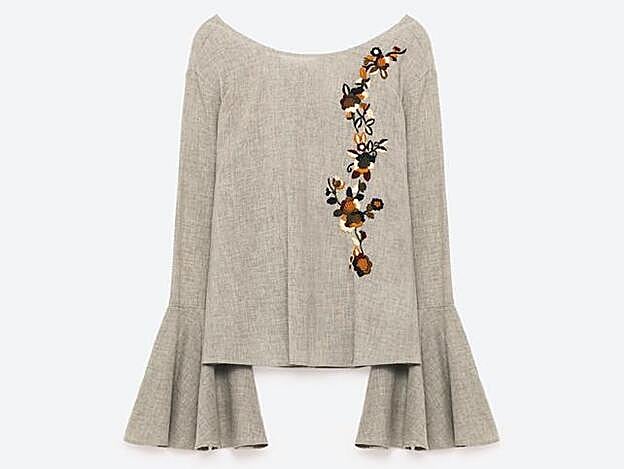 Camisa de Sara Carbonero de Zara. 29,95 euros.