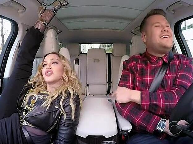 Madonna se marcó un divertido 'twerking' en el 'Carpool Karaoke' de James Corden.