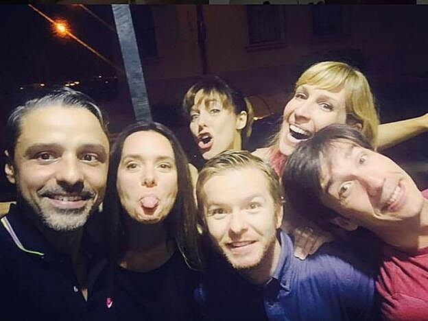 Así son los protagonistas de 'Compañeros' 16 años después de su participación en la serie.