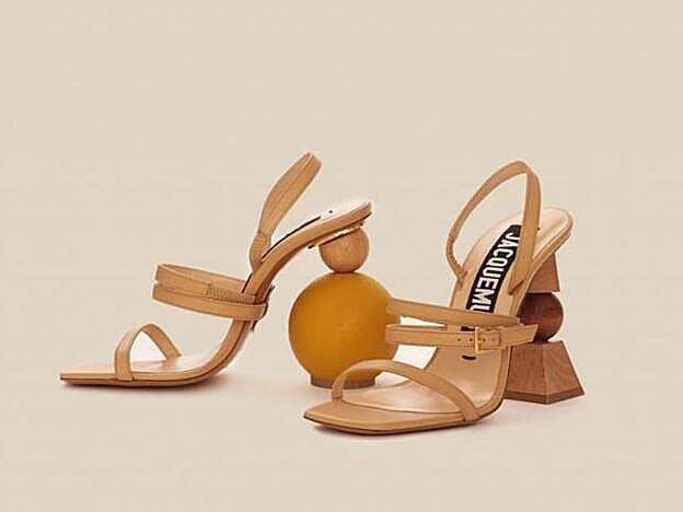 Sandalias de Jacquemus que puedes ver en nuestra fotogalería.
