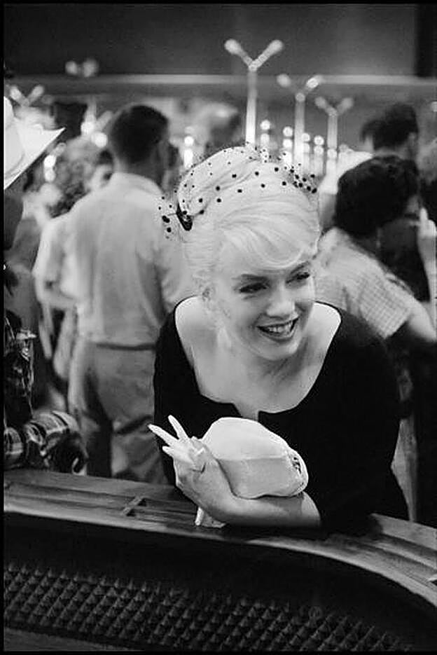 MArilyn Monroe en un casino de Reno ( Nevada), durante el rodaje de Vidas rebeldes (1960)