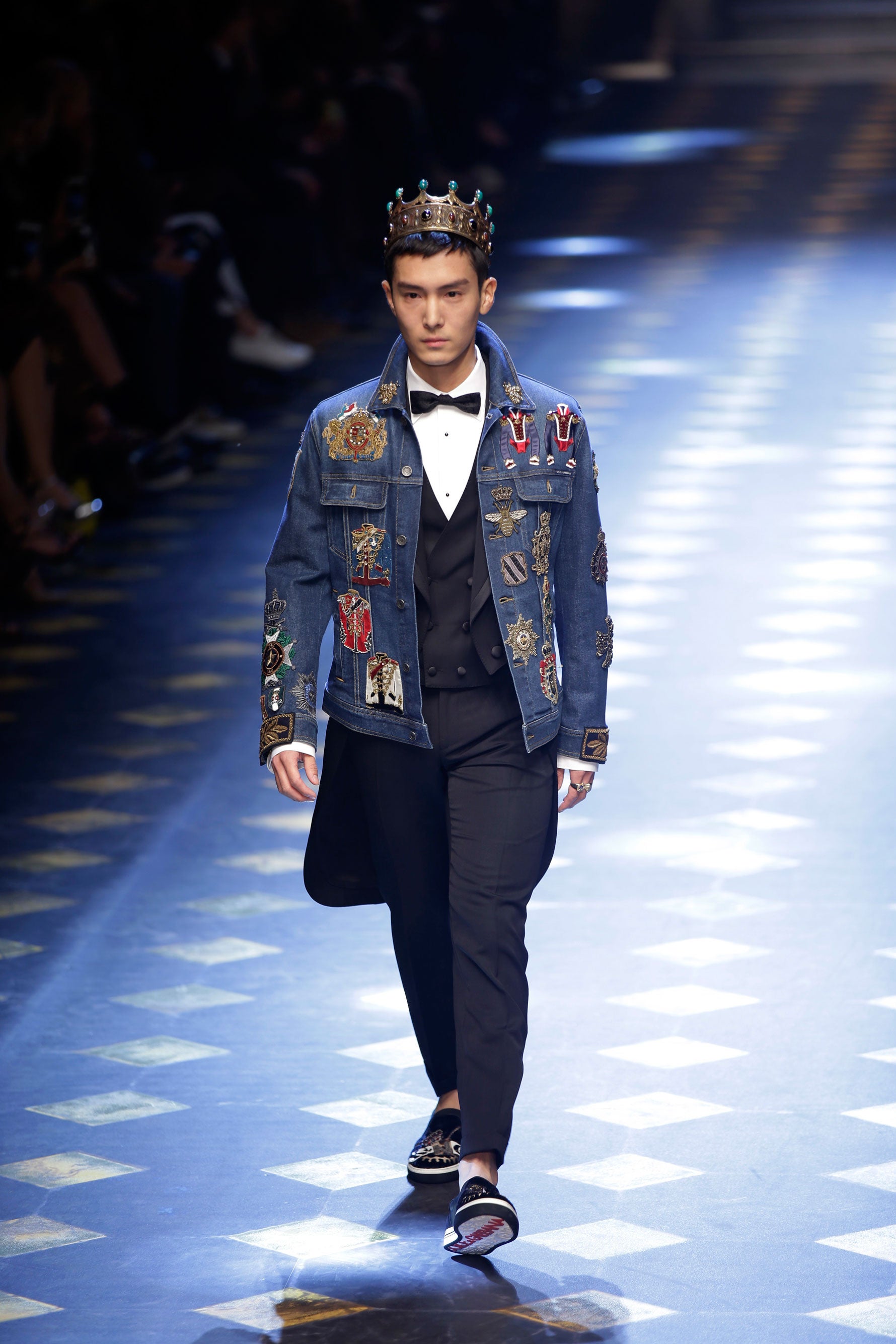 Muchos "modelos" eran coronados como #DGPrinces bajo el ritmo de Austin Mahone.