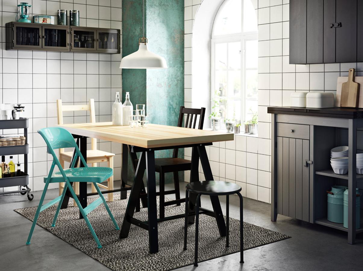 ¡Nos declaramos fans absolutas de esta cocina de inspiración vintage!